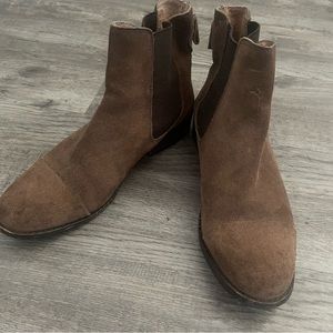 Leather ankle booties size 6.5/7